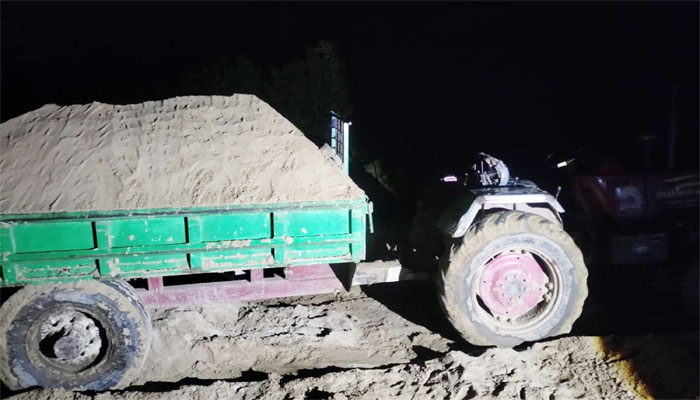 মাধবপুরে বিজিবি-পুলিশের অভিযানে বালু উত্তোলনকারী আটক মাধবপুরে বিজিবি-পুলিশের অভিযানে বালু উত্তোলনকারী আটক