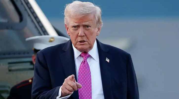 ওষুধ, ট্রাক ও আসবাবপত্রের ওপর ট্রাম্পের নতুন শুল্ক আরোপ ওষুধ, ট্রাক ও আসবাবপত্রের ওপর ট্রাম্পের নতুন শুল্ক আরোপ