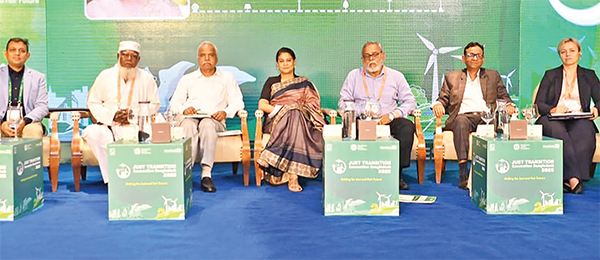 ‘শ্রমিকদের মর্যাদা প্রতিষ্ঠা ছাড়া ন্যায্য রূপান্তর সম্ভব নয়’