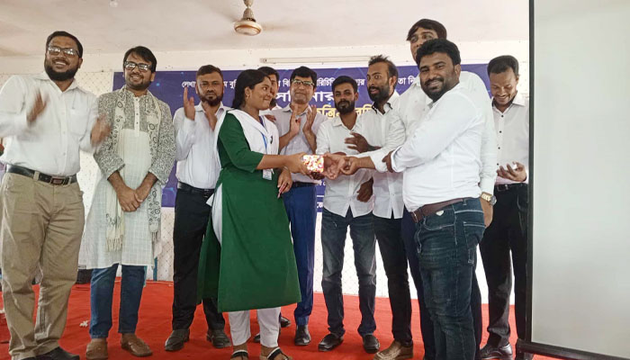 ঈশ্বরগঞ্জে শিক্ষার্থীদের জন্য কৃত্রিম বুদ্ধিমত্তা শীর্ষক সেমিনার