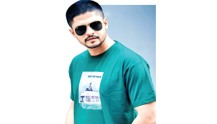 ছয় নায়িকার নায়ক নিলয় ছয় নায়িকার নায়ক নিলয়