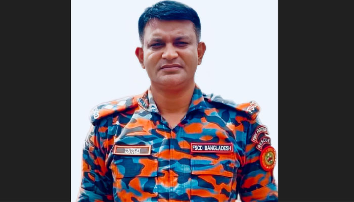 নকলার ফায়ার ফাইটার নাঈমকে পারিবারিক কবরস্থানে দাফন নকলার ফায়ার ফাইটার নাঈমকে পারিবারিক কবরস্থানে দাফন