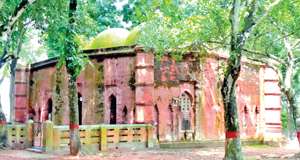 ইতিহাসের সাক্ষী গলাকাটা দিঘি মসজিদ ইতিহাসের সাক্ষী গলাকাটা দিঘি মসজিদ