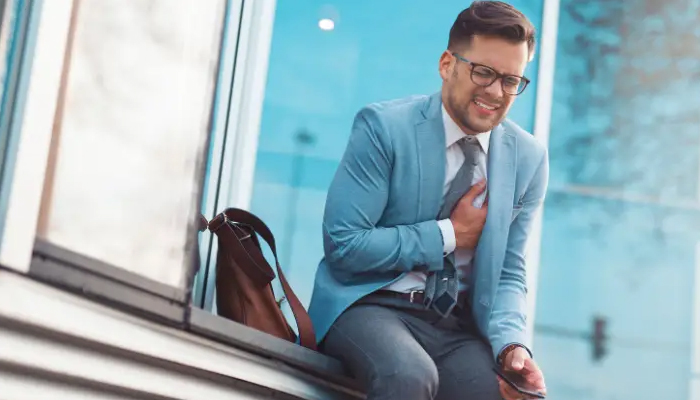 কম বয়সেই বাড়ছে হার্ট অ্যাটাকের ঝুঁকি কম বয়সেই বাড়ছে হার্ট অ্যাটাকের ঝুঁকি