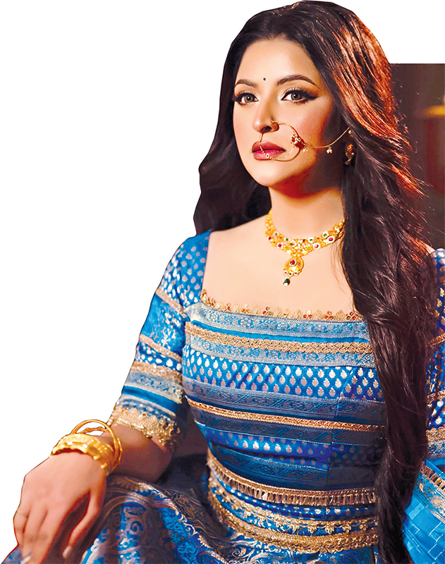 লেহেঙ্গা-গহনায় দ্যুতি ছড়ালেন পরীমনি লেহেঙ্গা-গহনায় দ্যুতি ছড়ালেন পরীমনি