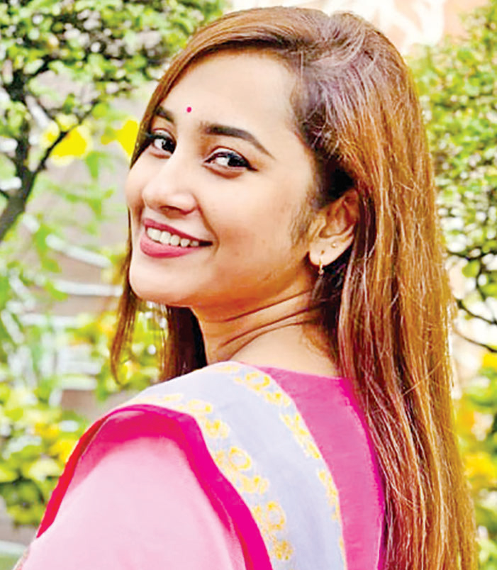 মৌ খানের ‘বান্ধব’ ছবির বিরুদ্ধে চুরির অভিযোগ মৌ খানের ‘বান্ধব’ ছবির বিরুদ্ধে চুরির অভিযোগ