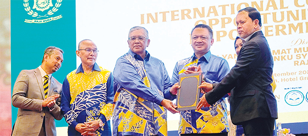 ডিইএফএফইউইউজেড কনসোর্টিয়াম চালু ড্যাফোডিল ইউনিভার্সিটির