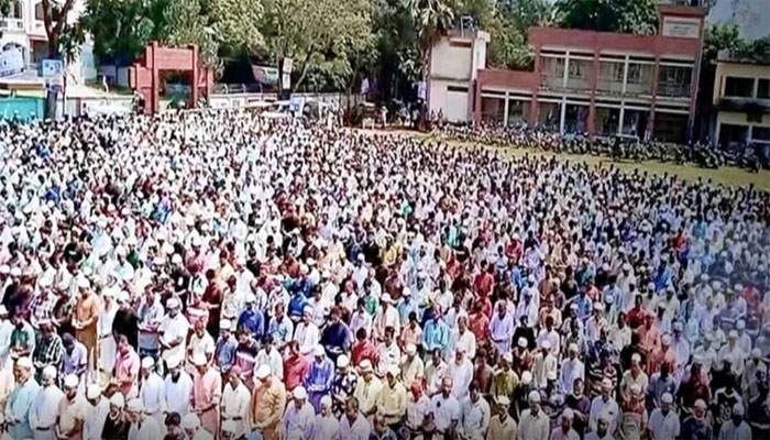 নিজ গ্রামে চিরনিদ্রায় সাবেক শিল্পমন্ত্রী নুরুল মজিদ নিজ গ্রামে চিরনিদ্রায় সাবেক শিল্পমন্ত্রী নুরুল মজিদ