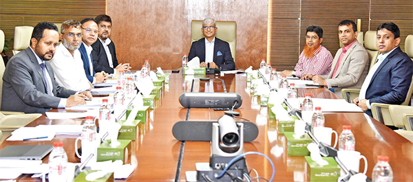 আল-আরাফাহ্ ইসলামী ব্যাংকের সভা