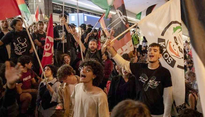 ফ্লোটিলায় হামলার প্রতিবাদে ইউরোপ জুড়ে বিক্ষোভ ফ্লোটিলায় হামলার প্রতিবাদে ইউরোপ জুড়ে বিক্ষোভ