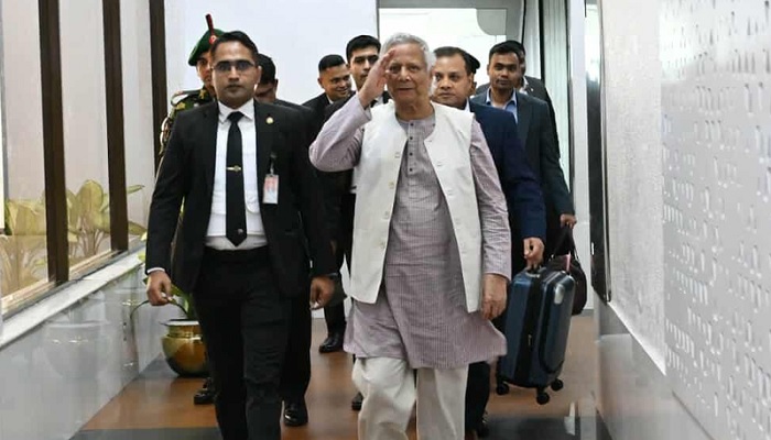 দেশে ফিরেছেন প্রধান উপদেষ্টা দেশে ফিরেছেন প্রধান উপদেষ্টা