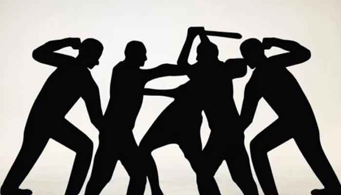 চাঁদপুরে জামায়াত-বিএনপি সংঘর্ষ, আহত ৩৫ চাঁদপুরে জামায়াত-বিএনপি সংঘর্ষ, আহত ৩৫