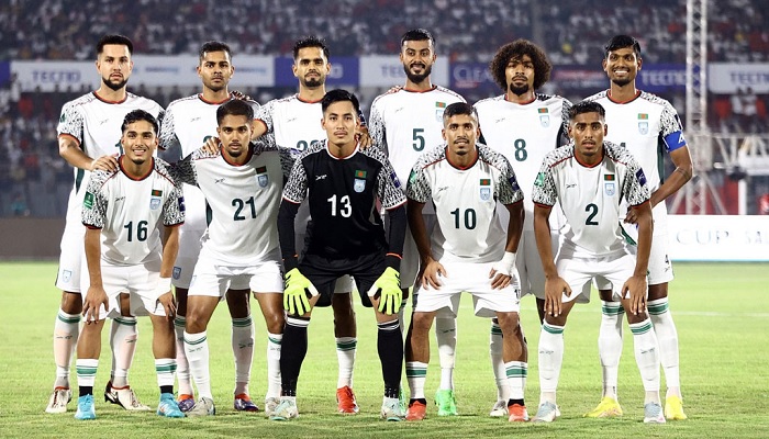 বাংলাদেশ-হংকং ম্যাচে কুয়েতের তিন রেফারি বাংলাদেশ-হংকং ম্যাচে কুয়েতের তিন রেফারি