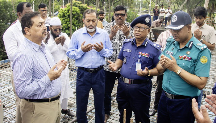 সিনিয়র সচিবের উদ্বোধন, রাজশাহী কেন্দ্রীয় উদ্যান মসজিদ নির্মাণ শুরু সিনিয়র সচিবের উদ্বোধন, রাজশাহী কেন্দ্রীয় উদ্যান মসজিদ নির্মাণ শুরু