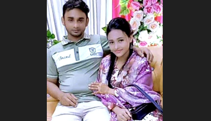 নারায়ণগঞ্জে বাউল শিল্পীর রহস্যজনক মৃত্যু, স্বামী আটক নারায়ণগঞ্জে বাউল শিল্পীর রহস্যজনক মৃত্যু, স্বামী আটক