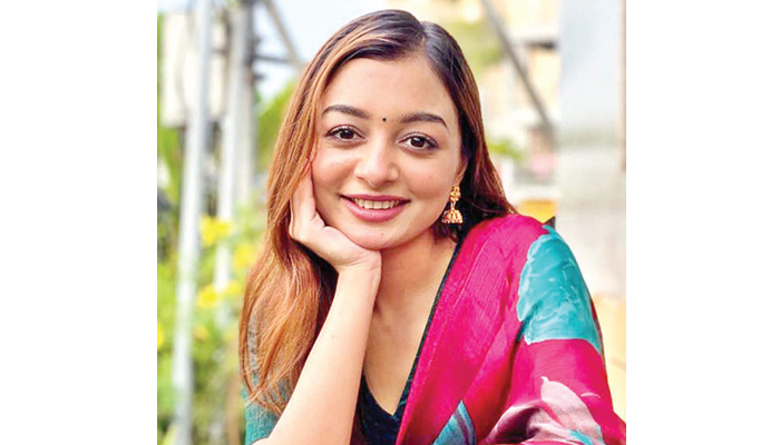 স্বপ্নডানায় উড়তে চায় উদীয়মান সংগীতশিল্পী সুমাইয়া স্বপ্নডানায় উড়তে চায় উদীয়মান সংগীতশিল্পী সুমাইয়া