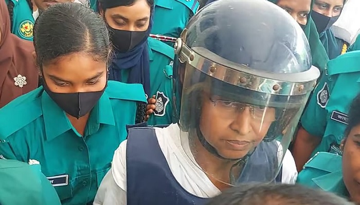 হত্যা মামলায় ৪ দিনের রিমান্ডে দীপু মনি হত্যা মামলায় ৪ দিনের রিমান্ডে দীপু মনি