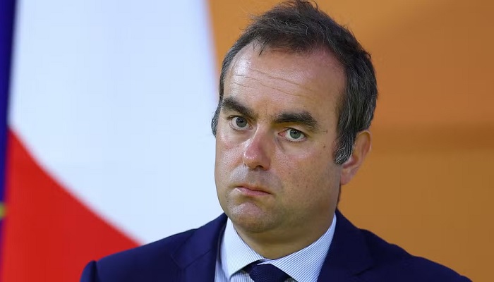 পদত্যাগ করলেন ফ্রান্সের নতুন প্রধানমন্ত্রী লেকোর্নু পদত্যাগ করলেন ফ্রান্সের নতুন প্রধানমন্ত্রী লেকোর্নু