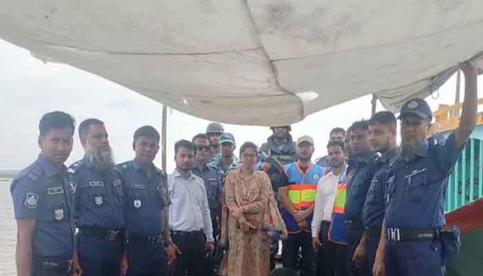 মুন্সীগঞ্জে অবৈধ বালু উত্তোলনের বিরুদ্ধে বিশেষ অভিযান মুন্সীগঞ্জে অবৈধ বালু উত্তোলনের বিরুদ্ধে বিশেষ অভিযান