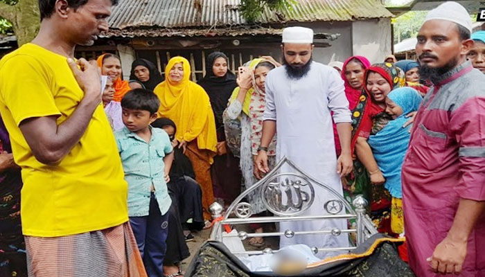 আলমডাঙ্গায় বিদ্যুৎস্পৃষ্ট হয়ে অটোরিকশা চালকের মৃত্যু আলমডাঙ্গায় বিদ্যুৎস্পৃষ্ট হয়ে অটোরিকশা চালকের মৃত্যু