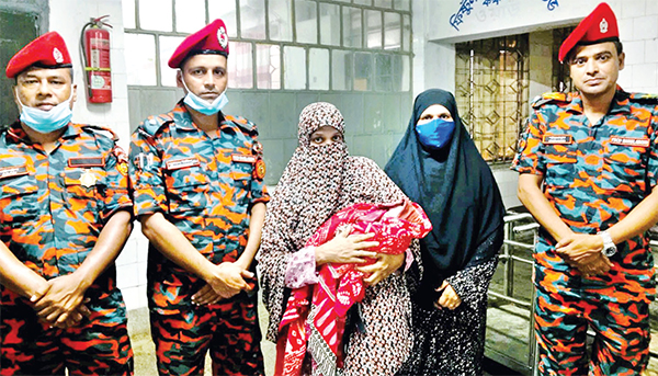 অগ্নিদুর্ঘটনায় শহিদ ফায়ার-ফাইটার নুরুল হুদার ঘরে পুত্র সন্তানের জন্ম