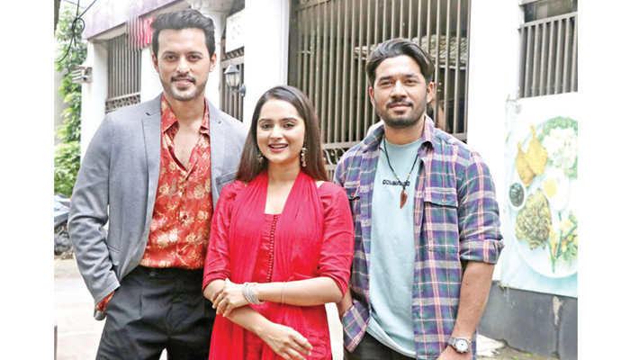 ‘এটা আমাদেরই গল্প’-তে ইরফান-পায়েল-বাসার ‘এটা আমাদেরই গল্প’-তে ইরফান-পায়েল-বাসার