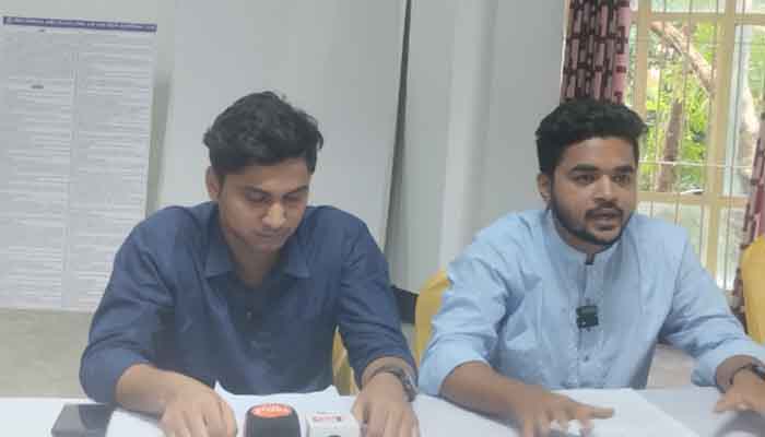 চাকসু: ছাত্রদলের প্যানেলকে সমর্থন জানিয়ে সরে গেলেন ২ প্রার্থী