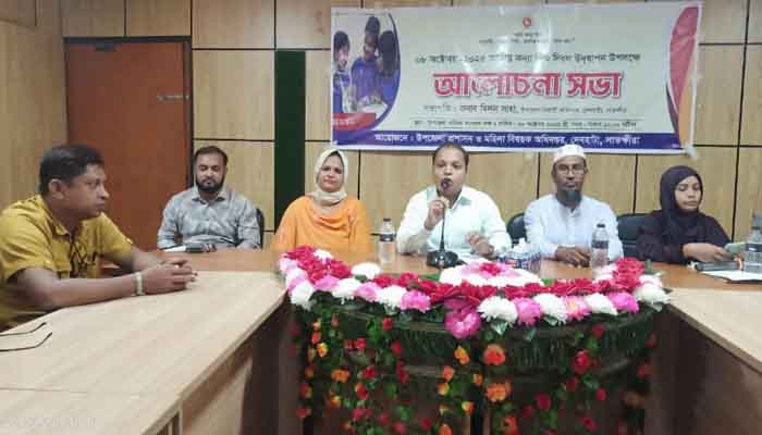 দেবহাটায় জাতীয় কন্যা শিশু দিবস উপলক্ষ্যে আলোচনা সভা দেবহাটায় জাতীয় কন্যা শিশু দিবস উপলক্ষ্যে আলোচনা সভা