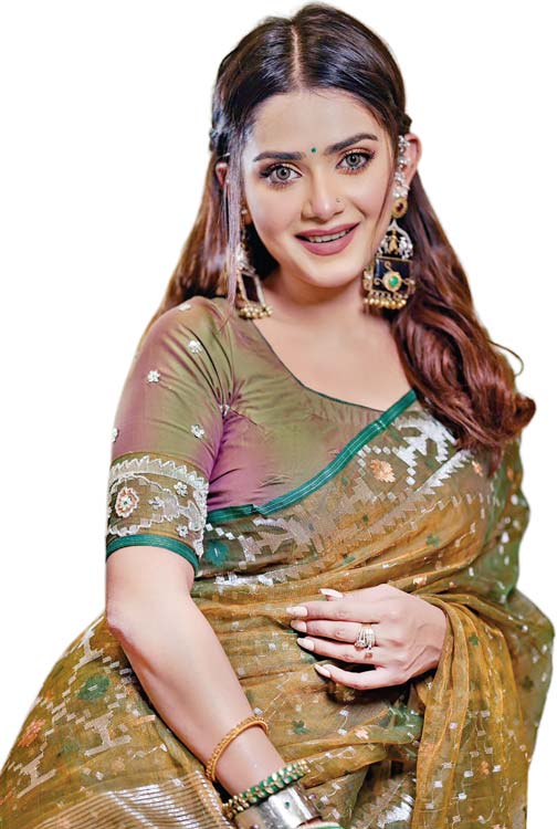 সিনেমা থেকে বাদ পড়লেন তানজিন তিশা সিনেমা থেকে বাদ পড়লেন তানজিন তিশা