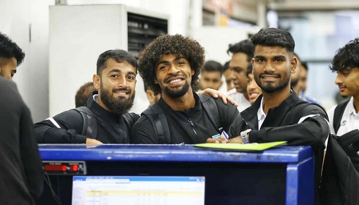 ভাঙা হৃদয় নিয়ে হংকংয়ে হামজারা ভাঙা হৃদয় নিয়ে হংকংয়ে হামজারা