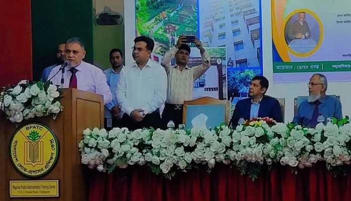 প্রিসাইডিং অফিসারই হবেন সেই কেন্দ্রের প্রধান নির্বাচন কর্মকর্তা প্রিসাইডিং অফিসারই হবেন সেই কেন্দ্রের প্রধান নির্বাচন কর্মকর্তা