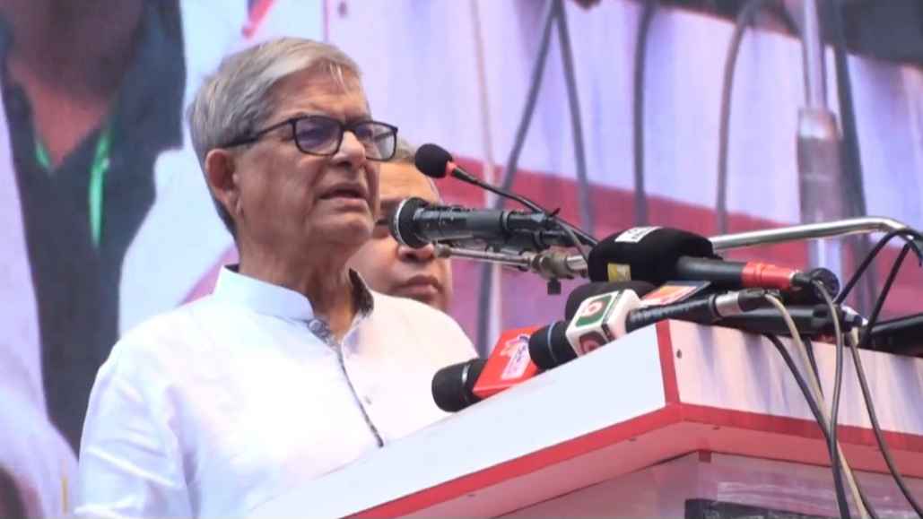 সমতার ভিত্তিতে ভারতের সঙ্গে বন্ধুত্ব চায় বিএনপি: মির্জা ফখরুল সমতার ভিত্তিতে ভারতের সঙ্গে বন্ধুত্ব চায় বিএনপি: মির্জা ফখরুল