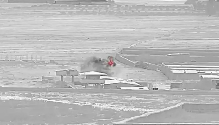 আফগানিস্তানের ১৯ সীমান্ত চৌকি দখলের দাবি পাকিস্তানের আফগানিস্তানের ১৯ সীমান্ত চৌকি দখলের দাবি পাকিস্তানের