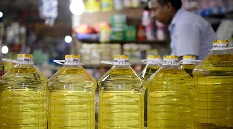 দেশের বাজারে বাড়ল ভোজ্যতেলের দাম দেশের বাজারে বাড়ল ভোজ্যতেলের দাম