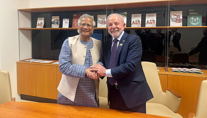 রোমে ব্রাজিলের প্রেসিডেন্টের সঙ্গে বৈঠক করলেন প্রধান উপদেষ্টা রোমে ব্রাজিলের প্রেসিডেন্টের সঙ্গে বৈঠক করলেন প্রধান উপদেষ্টা