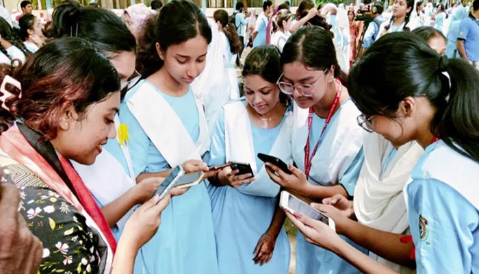 এইচএসসির ফল প্রকাশ কাল, জানবেন যেভাবে এইচএসসির ফল প্রকাশ কাল, জানবেন যেভাবে