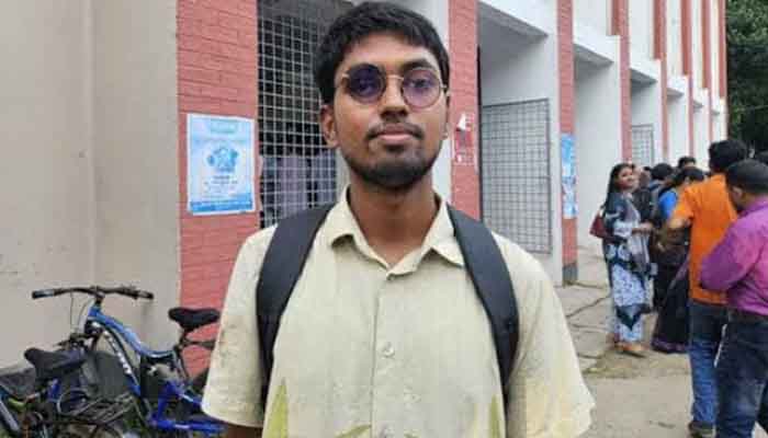 শিবিরের প্যানেল থেকে বিজয়ী জুলাই আন্দোলনে চোখ হারানো দ্বীপ