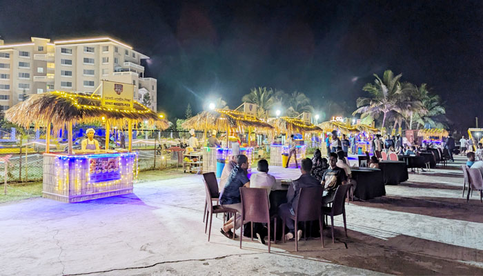 কক্সবাজারে ফাইভ স্টার খাবার মিলছে সাধারণ মানুষের জন্যও কক্সবাজারে ফাইভ স্টার খাবার মিলছে সাধারণ মানুষের জন্যও