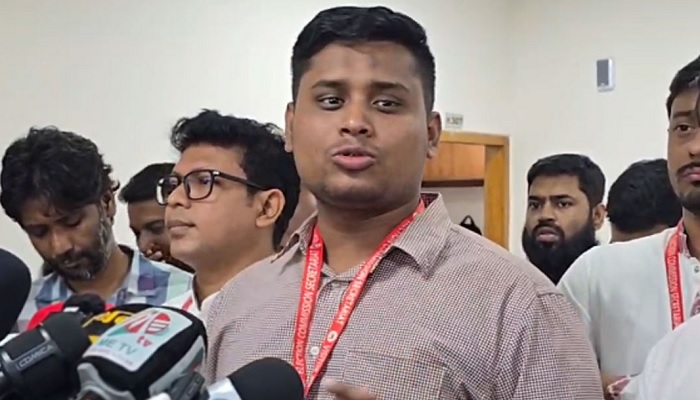 ‘শাপলা’ না দেওয়া ইসির স্বেচ্ছাচারী আচরণ: হাসনাত ‘শাপলা’ না দেওয়া ইসির স্বেচ্ছাচারী আচরণ: হাসনাত