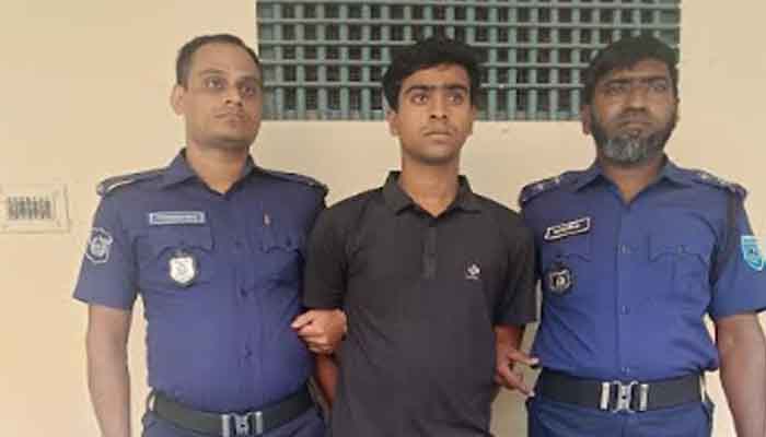 পীরগঞ্জে দাদিকে হত্যার ঘটনায় নাতি গ্রেপ্তার পীরগঞ্জে দাদিকে হত্যার ঘটনায় নাতি গ্রেপ্তার