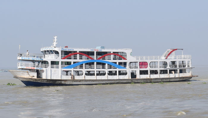 চাঁদপুর-ঢাকা নৌরুটে দ্রুতগামী নৌযান দেয়ার দাবি চাঁদপুর-ঢাকা নৌরুটে দ্রুতগামী নৌযান দেয়ার দাবি