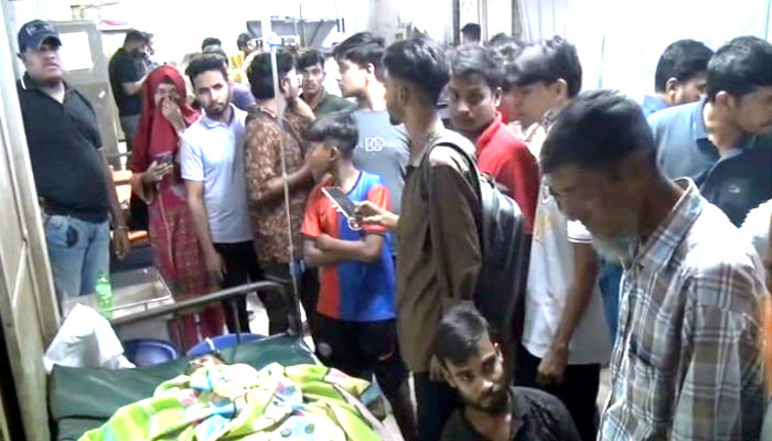 নারায়ণগঞ্জে কিশোরীকে ধর্ষণের অভিযোগে যুবককে পিটিয়ে হত্যা নারায়ণগঞ্জে কিশোরীকে ধর্ষণের অভিযোগে যুবককে পিটিয়ে হত্যা