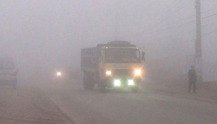 নীলফামারীতে শীতের আমেজ: রস, পিঠা-পুলিতে মাতোয়ারা জনজীবন নীলফামারীতে শীতের আমেজ: রস, পিঠা-পুলিতে মাতোয়ারা জনজীবন