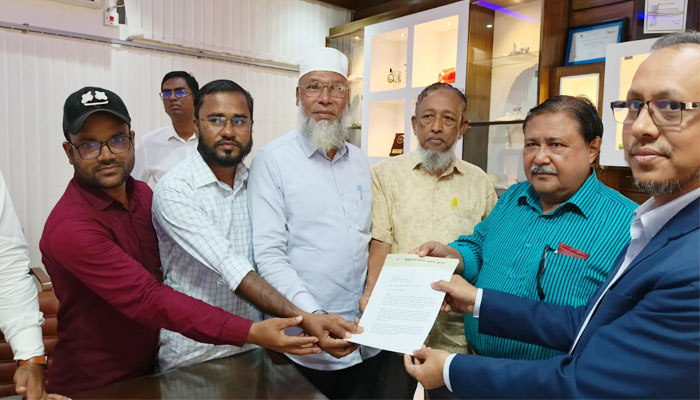 কক্সবাজারে বিজ্ঞান ও প্রযুক্তি বিশ্ববিদ্যালয় প্রতিষ্ঠার দাবিতে স্মারকলিপি কক্সবাজারে বিজ্ঞান ও প্রযুক্তি বিশ্ববিদ্যালয় প্রতিষ্ঠার দাবিতে স্মারকলিপি