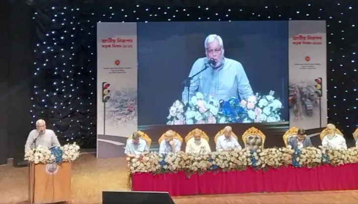 ড্রাইভিং লাইসেন্স পেতে ৬০ ঘণ্টার প্রশিক্ষণ নিতে হবে: ফাওজুল কবির ড্রাইভিং লাইসেন্স পেতে ৬০ ঘণ্টার প্রশিক্ষণ নিতে হবে: ফাওজুল কবির