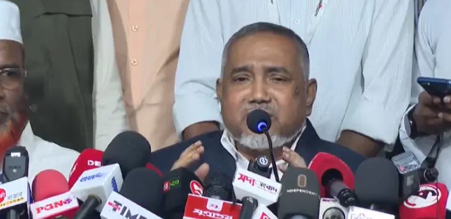 জনগণের চাপে গণভোটে রাজি হয়েছে বিএনপি, কিন্তু একটা প্যাঁচ লাগিয়ে রেখেছে: তাহের