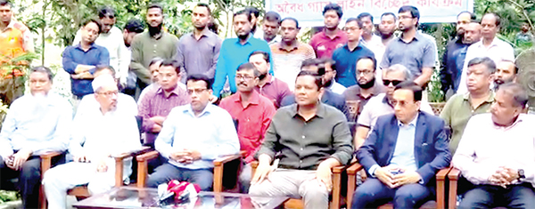 অবৈধ গ্যাস সংযোগ বিচ্ছিন্নে তিতাস গ্যাসের অভিযান অবৈধ গ্যাস সংযোগ বিচ্ছিন্নে তিতাস গ্যাসের অভিযান