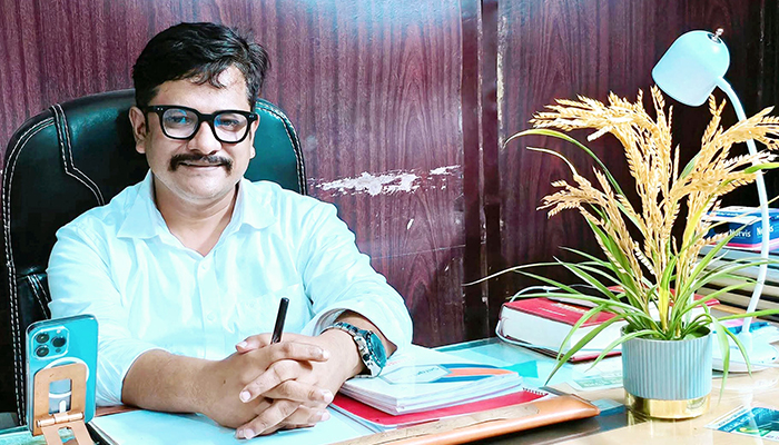 বিএনপি নেতা অ্যাডভোকেট মুবিনের আওয়ামী লীগে যোগদান বিএনপি নেতা অ্যাডভোকেট মুবিনের আওয়ামী লীগে যোগদান