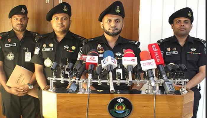 কামারখন্দে ছাত্রী ধর্ষণ মামলার প্রধান আসামি নাঈম গ্রেপ্তার কামারখন্দে ছাত্রী ধর্ষণ মামলার প্রধান আসামি নাঈম গ্রেপ্তার