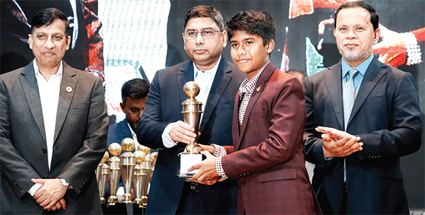 ৮ম ড্যাফোডিল ক্যাপ্টেন’স কাপ গলফ টুর্নামেন্ট সমাপ্ত ৮ম ড্যাফোডিল ক্যাপ্টেন’স কাপ গলফ টুর্নামেন্ট সমাপ্ত